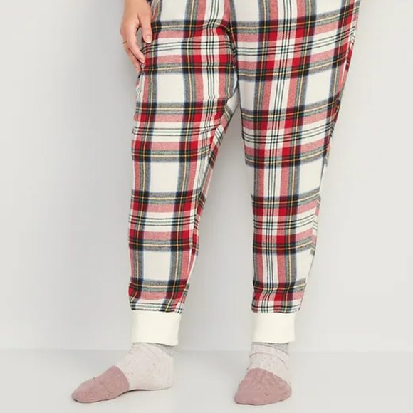 Host Pick! ❤️ Flannel Plaid Jogger Pajama Pants - Picture 5 of 6